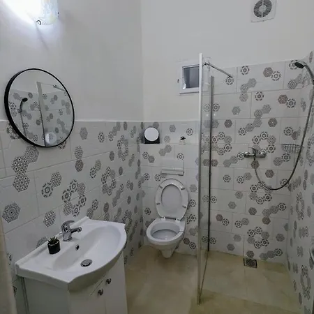 1 Josepartment Apartment *
